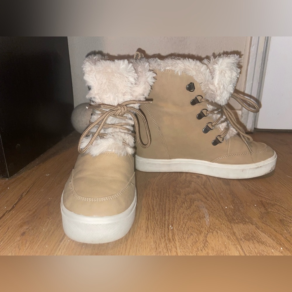 Fuzzy Tan Lace-Up Boots with Hidden Heel